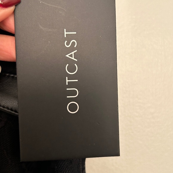 Elegant Black Jumpsuit - Picture 3 of 5